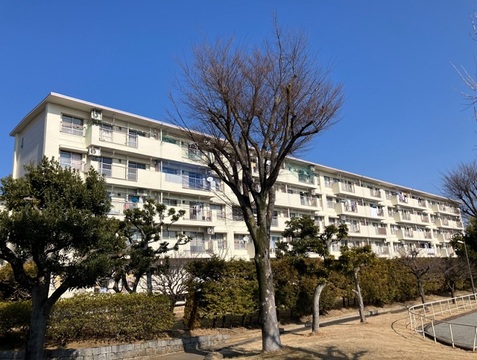 八潮伊草団地
