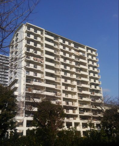 光が丘パークタウンいちょう通り東第二団地