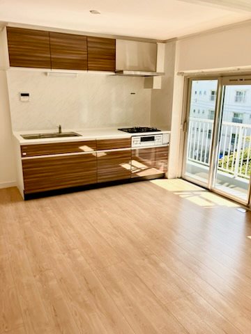 新栄町団地 内観写真（リビング）