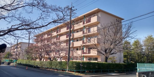 鶴川6丁目団地