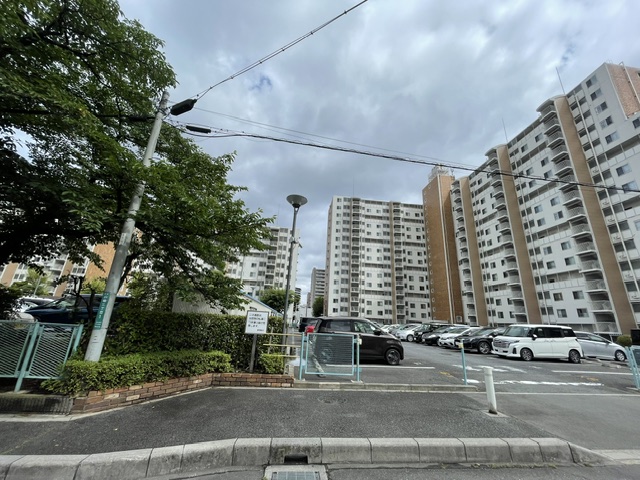 JR武蔵野線・埼京線「武蔵浦和」駅徒歩10分・公社・浦和白幡東高層住宅・3LDK!ファミリータイプマンション出ました《南浦和営業所》