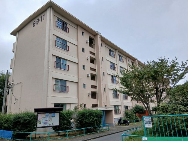 鶴川6丁目団地